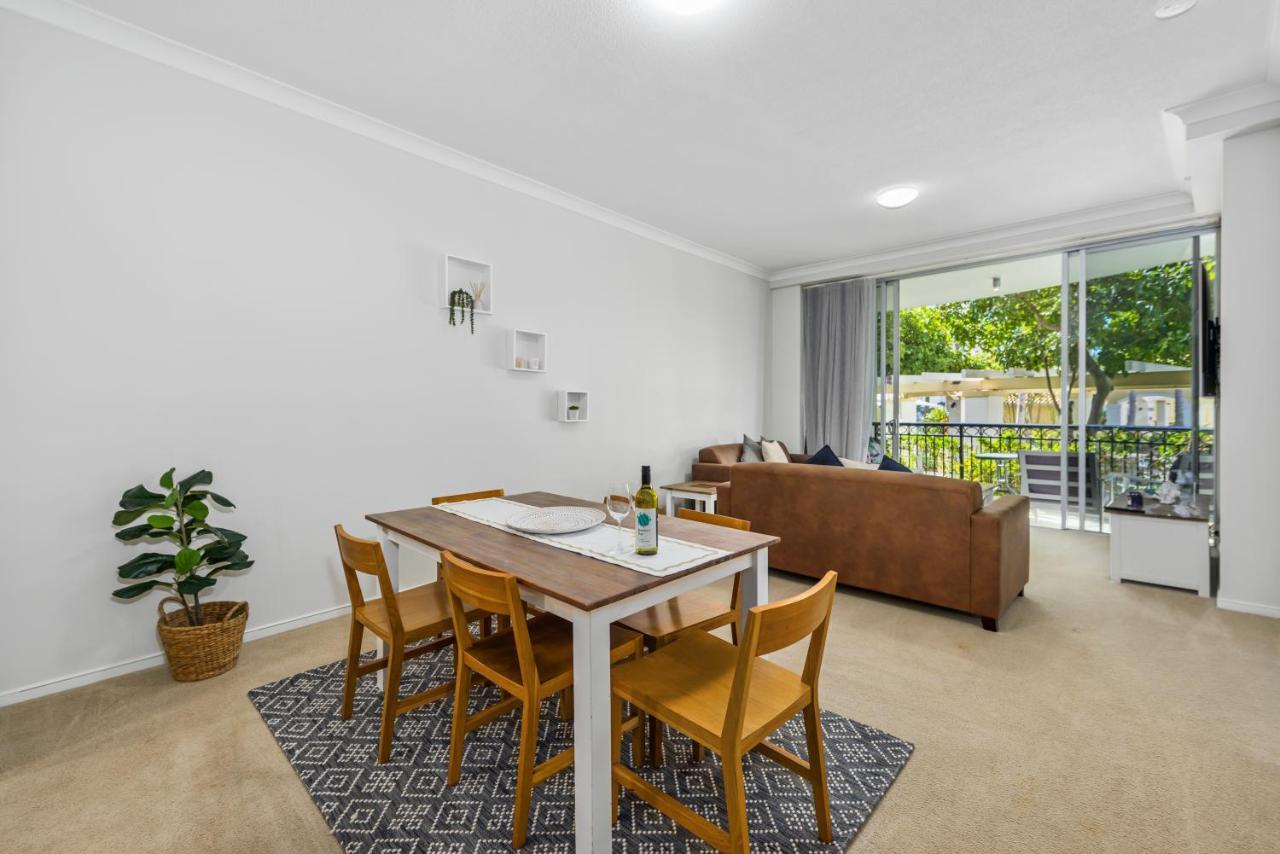 Surfers Paradise Chevron Sleeps 8 - Optimise * Gold Coast